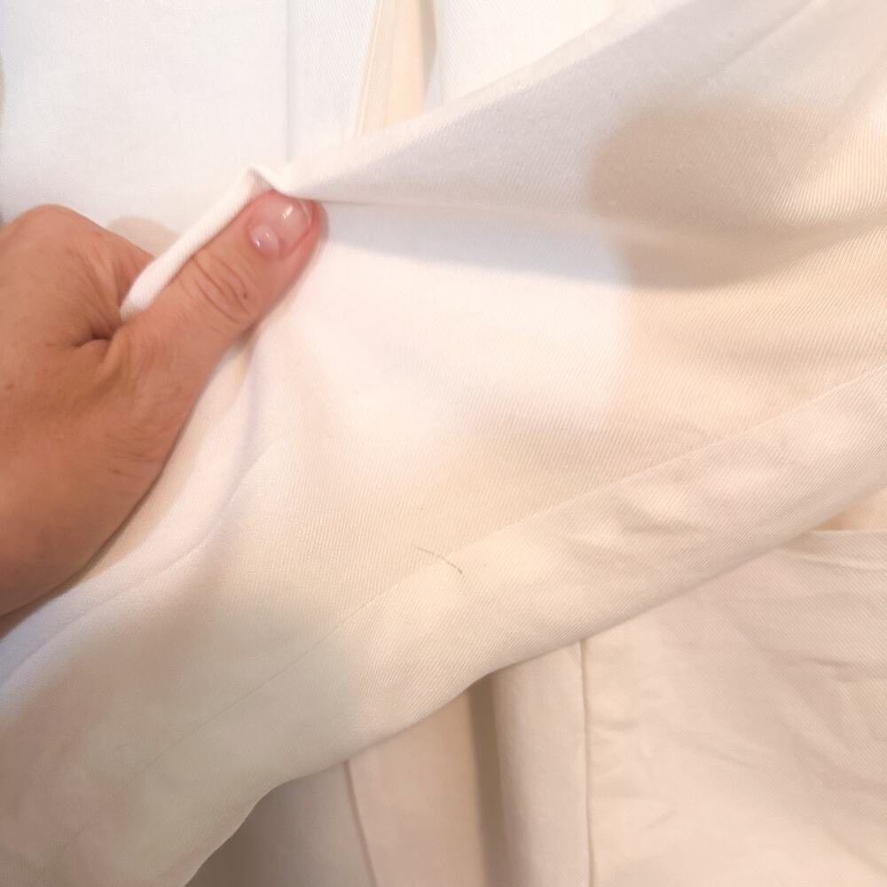 ARITZIA Talula Kent Oversized Blazer White Sz. 2 - Picture 6 of 6